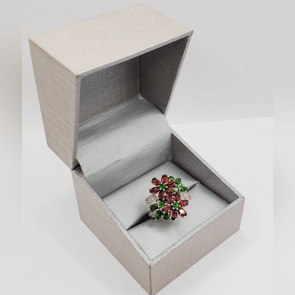 Genuine Garnet - Chrome Diopside - White Topaz Poinsettia Flower 925 Silver - Picture 7 of 8